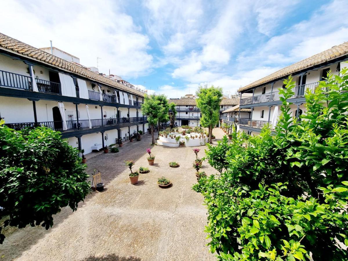 Apartamento Con Patio Sevillano מראה חיצוני תמונה